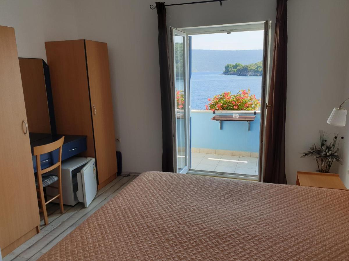 Sobe Mamalu Bed & Breakfast วาลุน ภายนอก รูปภาพ