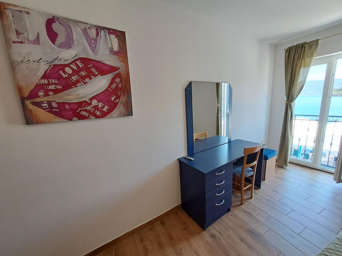 Sobe Mamalu Bed & Breakfast วาลุน ภายนอก รูปภาพ