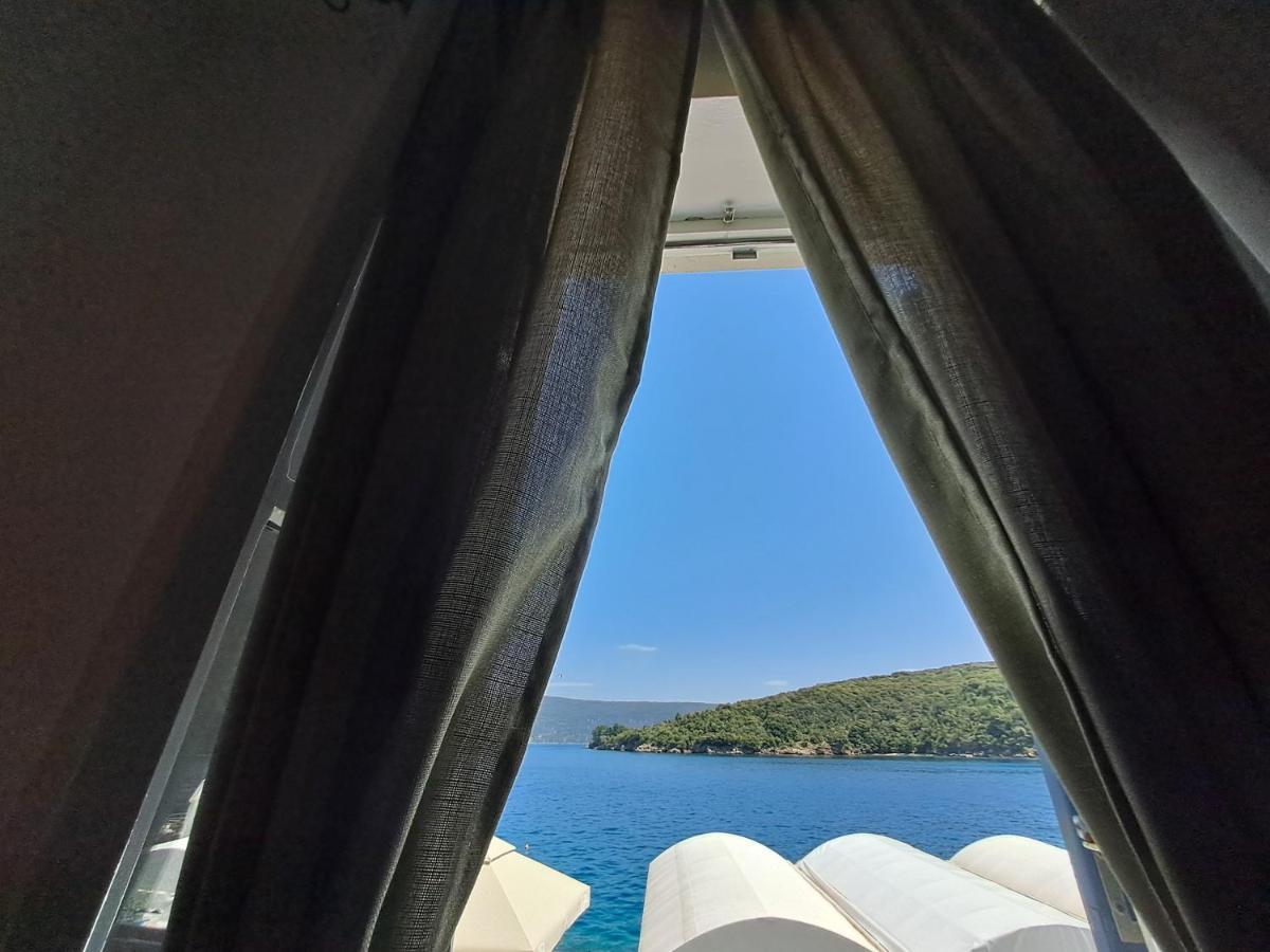 Sobe Mamalu Bed & Breakfast วาลุน ภายนอก รูปภาพ