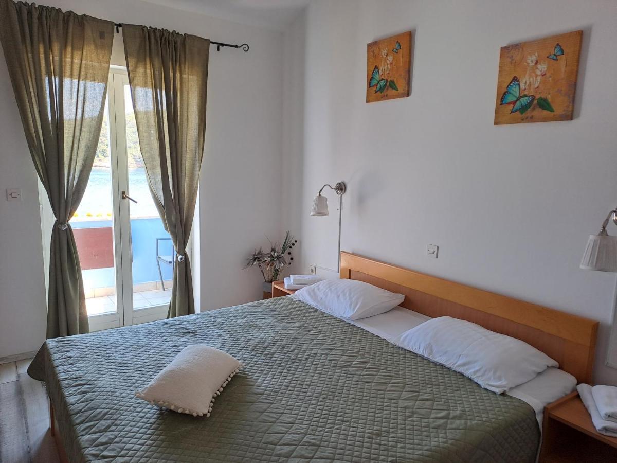 Sobe Mamalu Bed & Breakfast วาลุน ภายนอก รูปภาพ