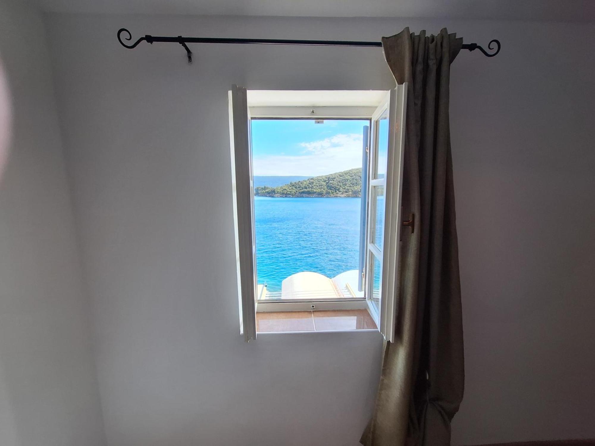 Sobe Mamalu Bed & Breakfast วาลุน ภายนอก รูปภาพ