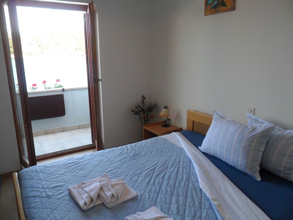 Sobe Mamalu Bed & Breakfast วาลุน ห้อง รูปภาพ