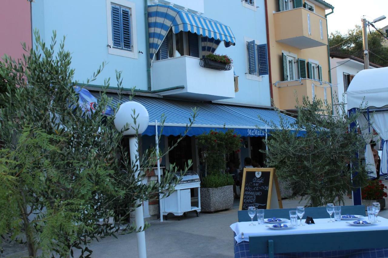 Sobe Mamalu Bed & Breakfast วาลุน ภายนอก รูปภาพ